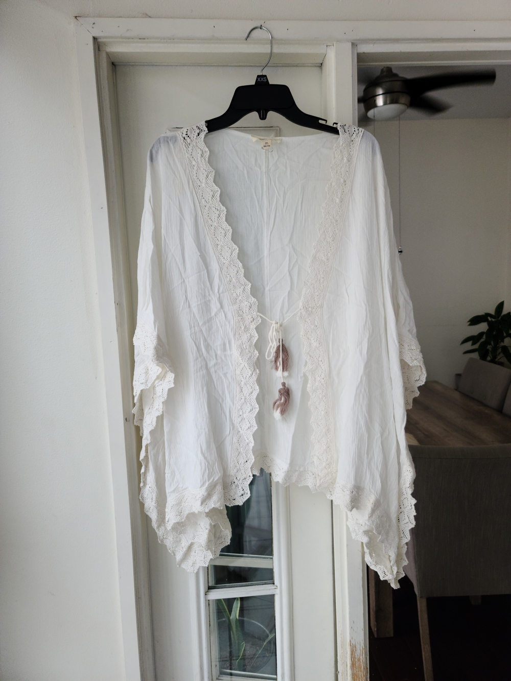 White Lace-Trim Lightweight Camisole Cover-Up
